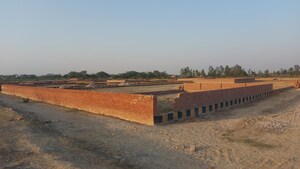  Plot For Sale in Sultanpur Road