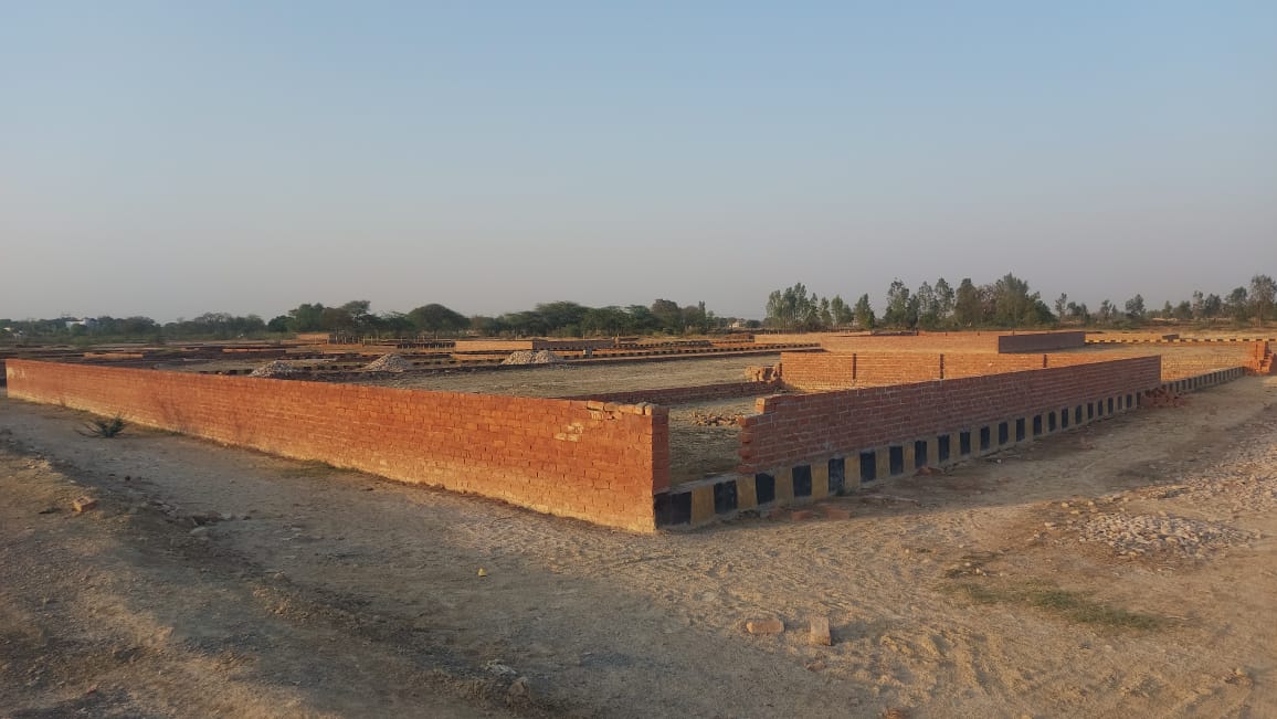 Plot For Sale in Sultanpur Road New Jail 