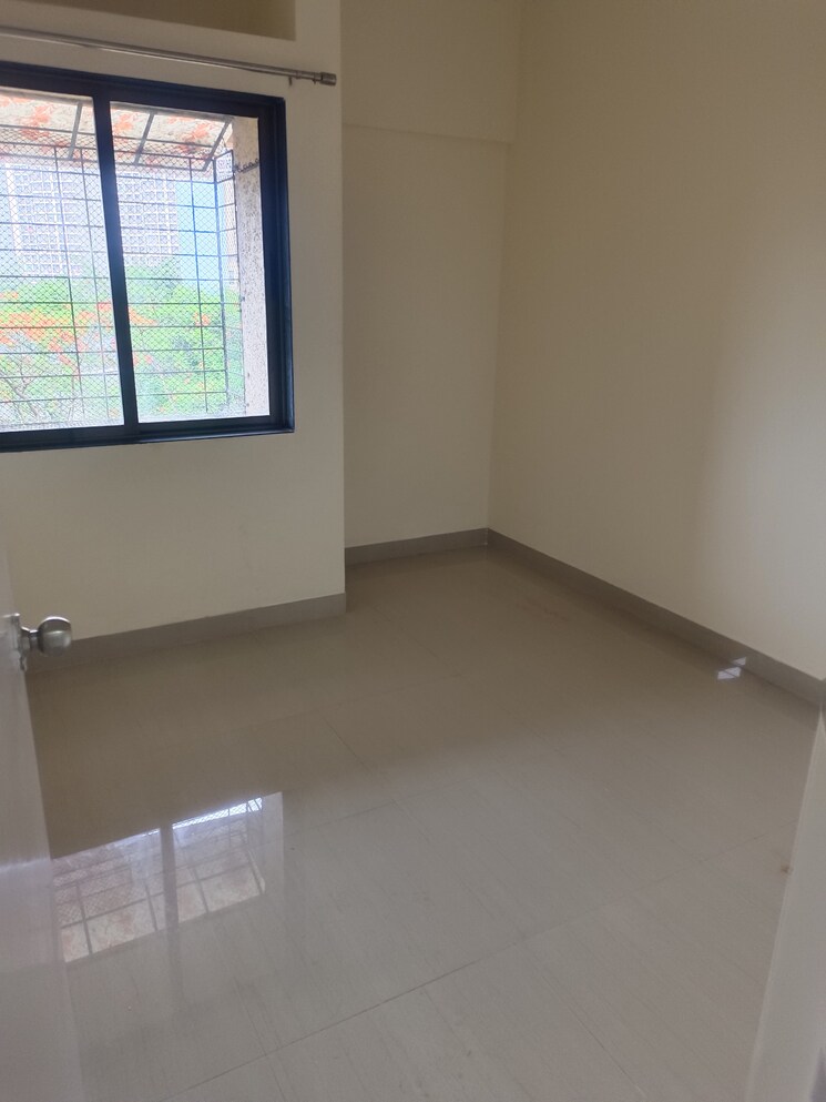 Room, hubtown-greenwoods 3 Bedroom 752 Sq.Ft. Apartment In Vartak Nagar Thane 8723606