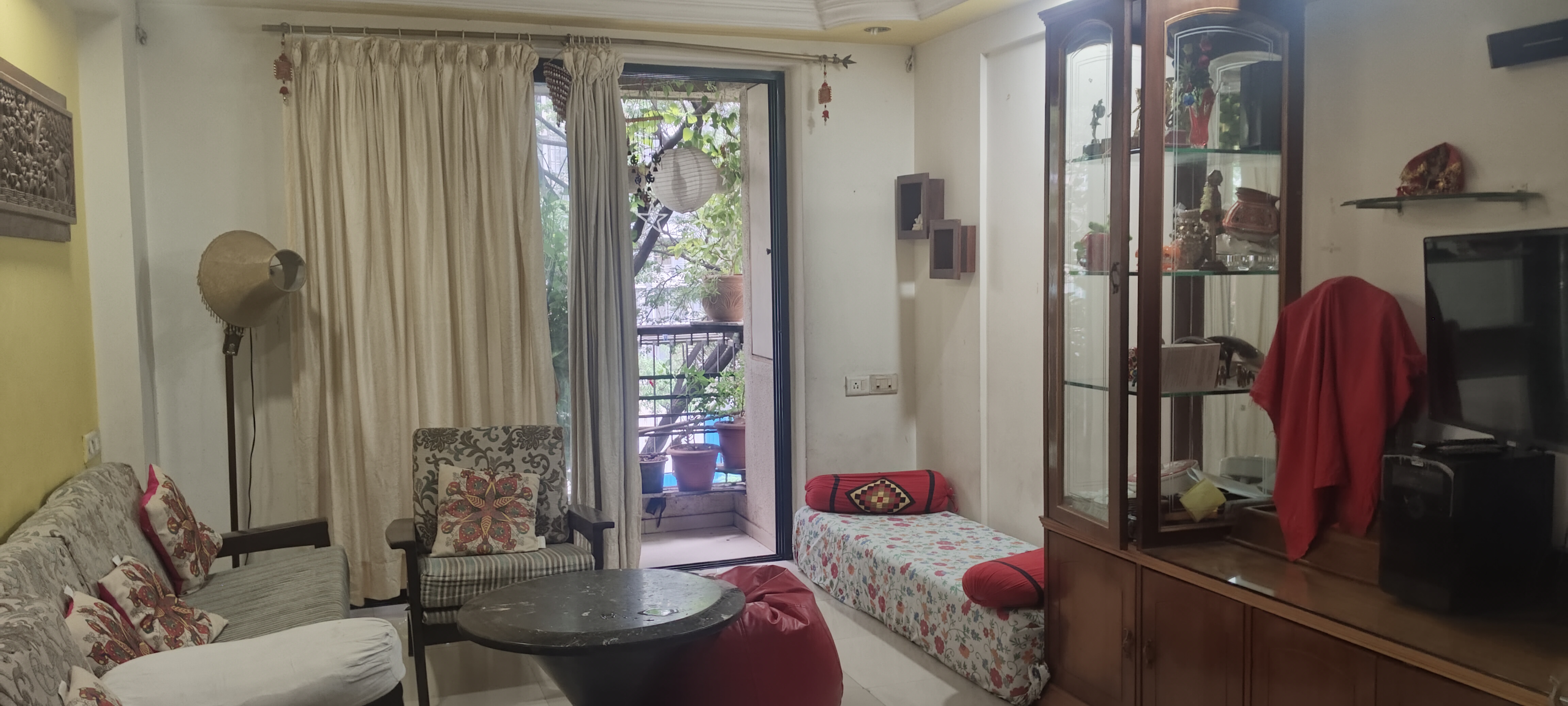 2 BHK Apartment For Rent in Vasant Oscar