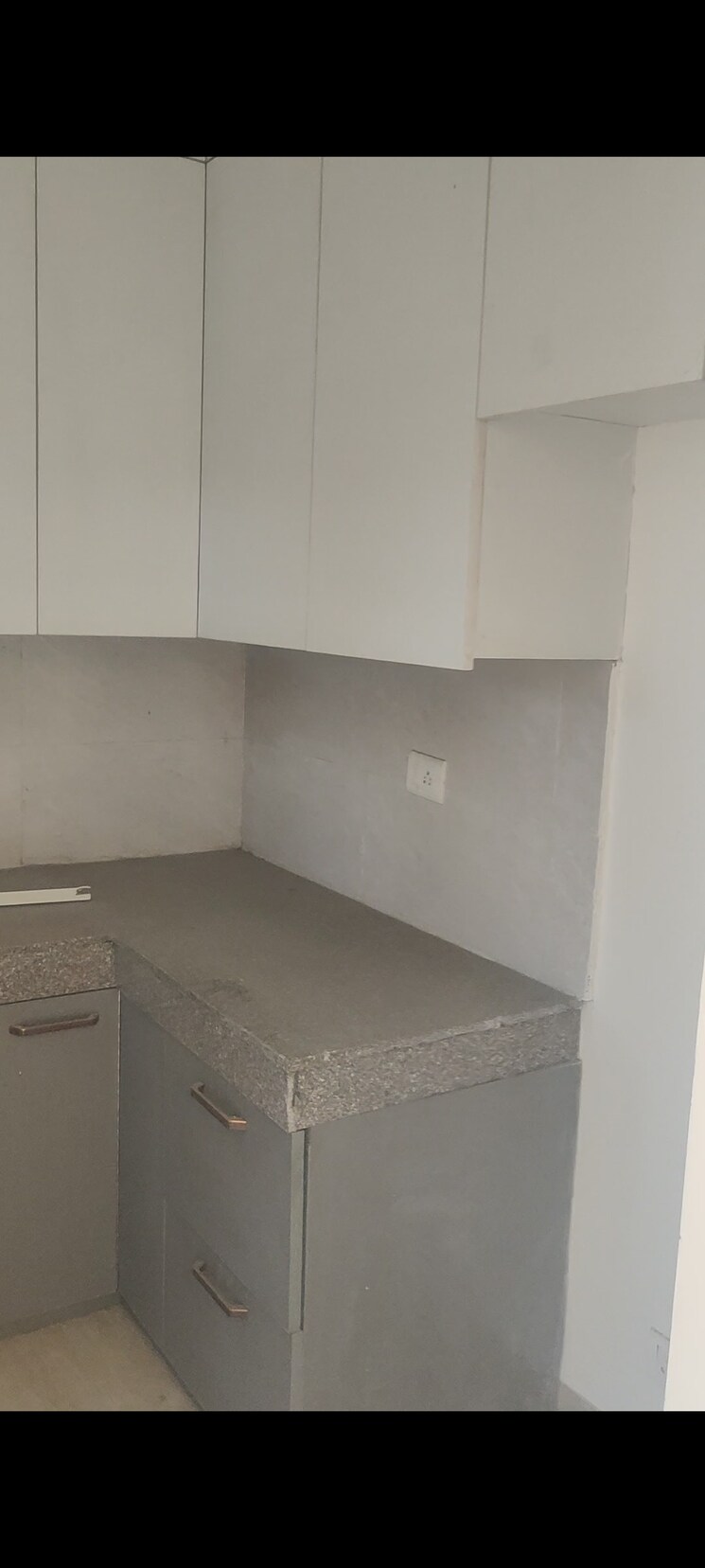 Bathroom, lavender-floors 3 Bedroom 270 Sq.Yd. Apartment In Sector 89 Faridabad 8723633