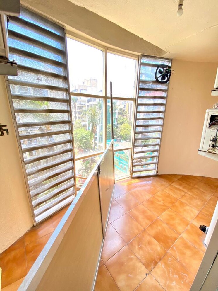 Balcony, satnam-apartment 2 Bedroom 780 Sq.Ft. Apartment In Khar West Mumbai 8723617