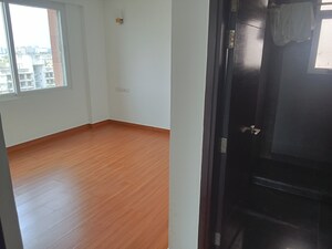 Room in 4 BHK Apartment at Tilak Nagar – for Sale