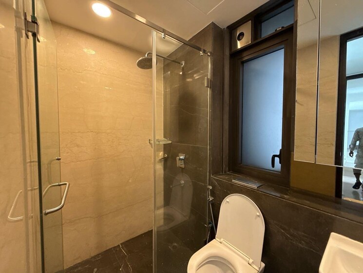 Bathroom, lodha-the-park 2 Bedroom 800 Sq.Ft. Apartment In Worli Mumbai 8723621