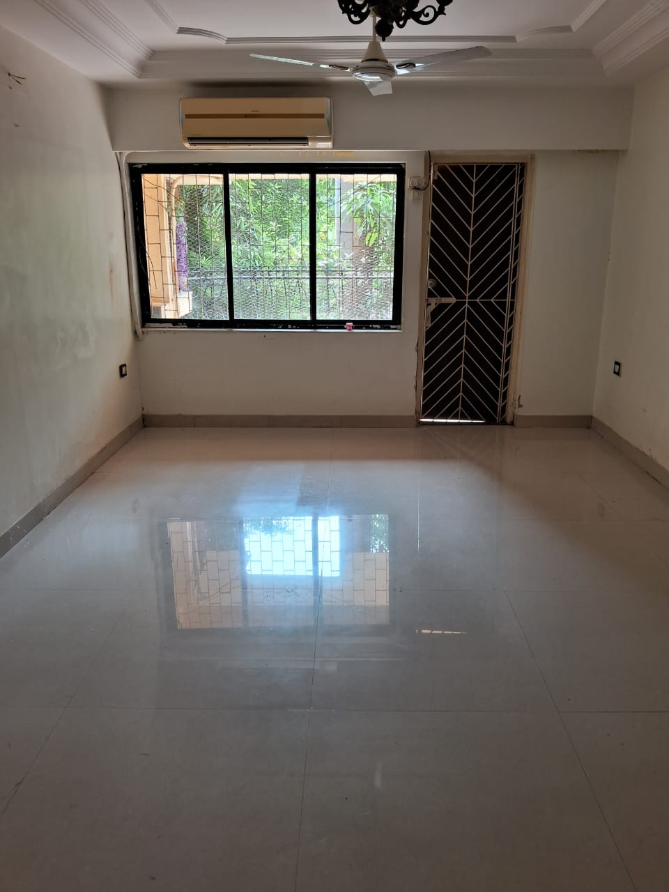 2 BHK Apartment For Rent in Kalpak Hormuz