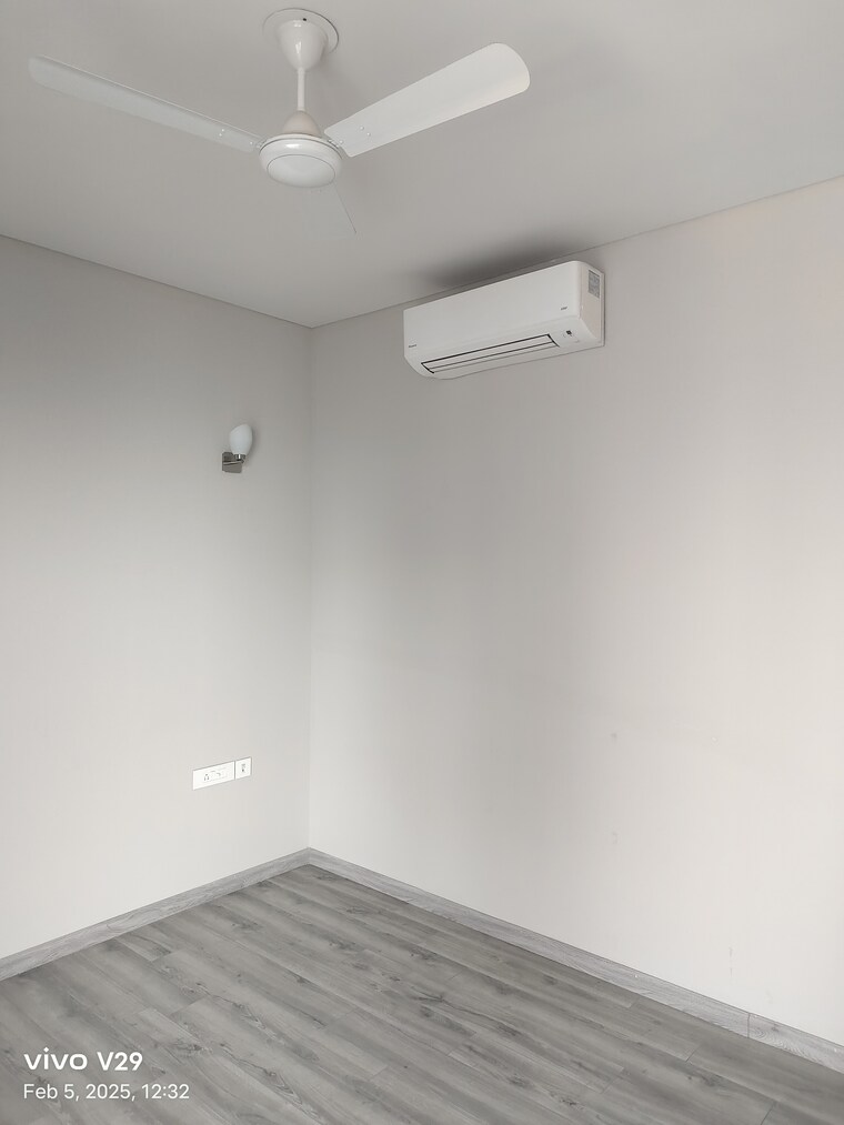 Room, ireo-skyon 3 Bedroom 2045 Sq.Ft. Apartment In Sector 60 Gurgaon 8723705