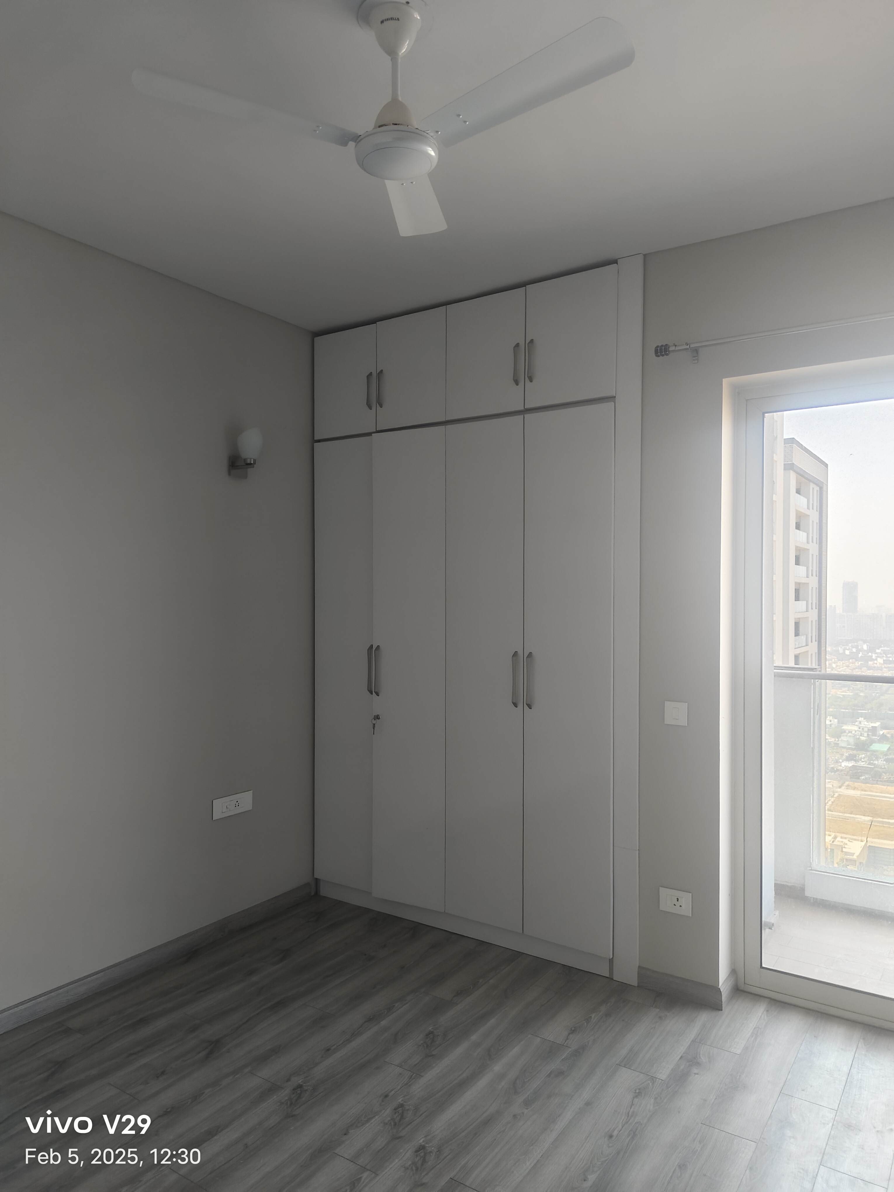 3 BHK + Servant Room Apartment For Sale in Ireo Skyon