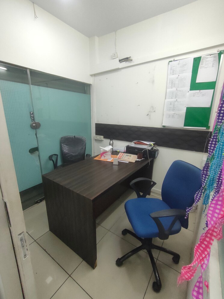 Team Area, haware-centurion-mall Commercial Office Space 418 Sq.Ft. In Nerul Sector 19a Navi Mumbai 8723771