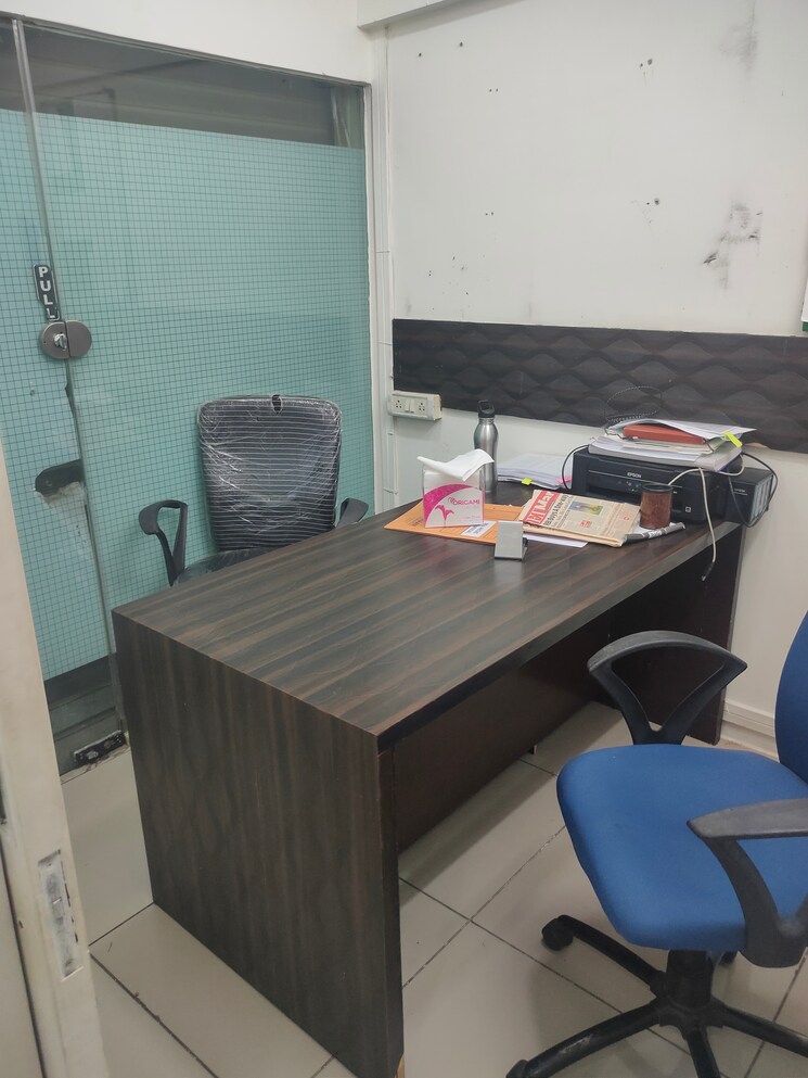 Team Area, haware-centurion-mall Commercial Office Space 418 Sq.Ft. In Nerul Sector 19a Navi Mumbai 8723771