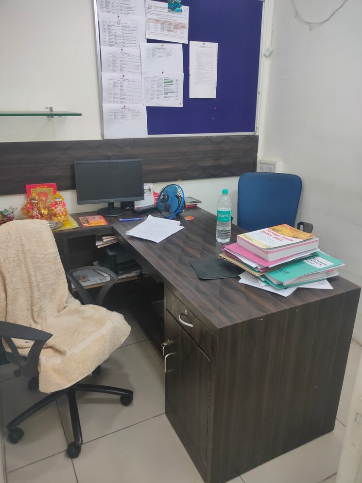 Team Area, haware-centurion-mall Commercial Office Space 418 Sq.Ft. In Nerul Sector 19a Navi Mumbai 8723771