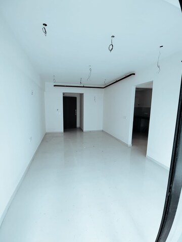 2.5 BHK Apartment For Sale in Laxmi Niwas Khar West, Khar West