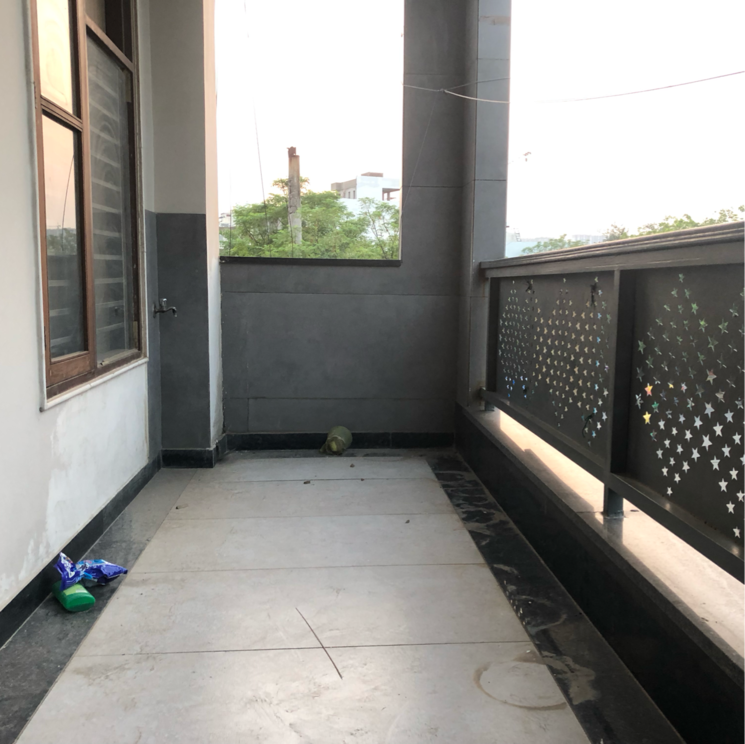 Balcony, sector 23 2.5 Bedroom 1200 Sq.Ft. Villa In Sector 23 Gurgaon 8723802