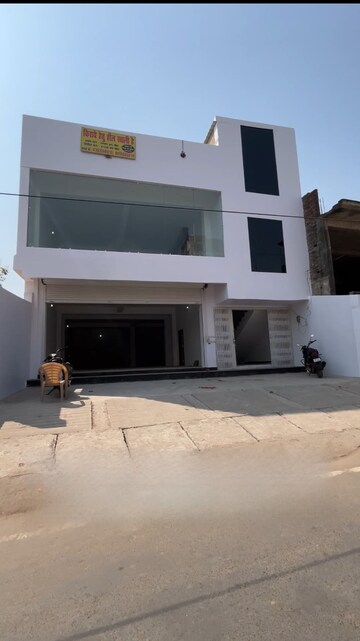  Showroom For Rent in Ahilyapur