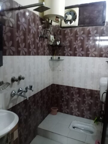 Kitchen in 3 BHK Builder Floor at Dwarka Mor – for Rent