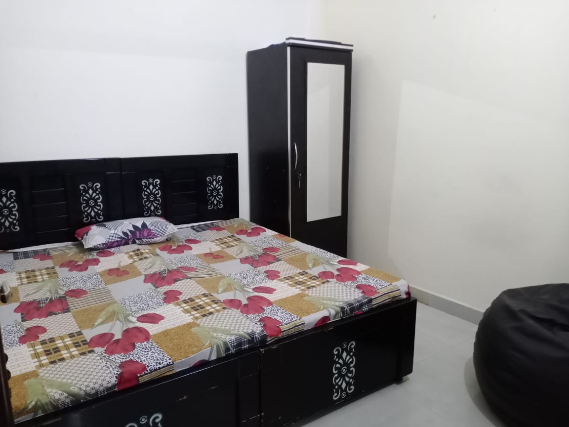 3 BHK Builder Floor For Rent in Dwarka Mor