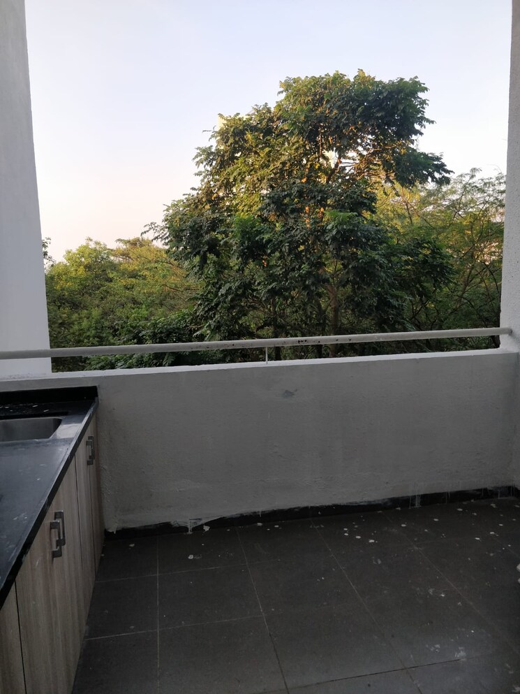Balcony, oxford-florida-minis 2 Bedroom 852 Sq.Ft. Apartment In Keshav Nagar Pune 8723881