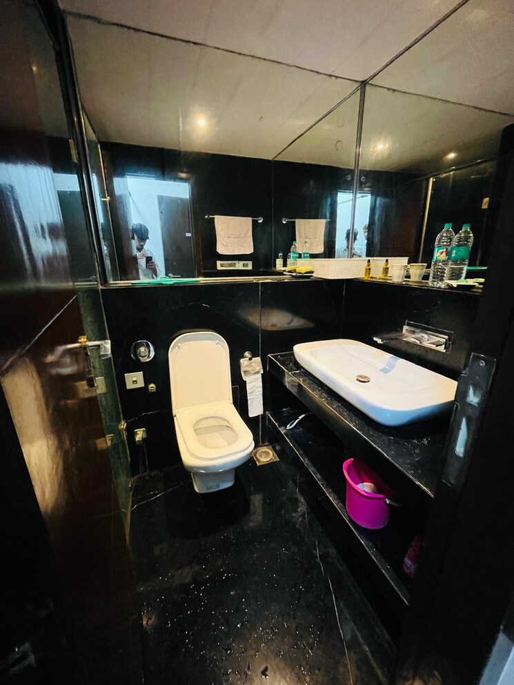 Bathroom, rna-continental 4 Bedroom 1400 Sq.Ft. Apartment In Chembur Mumbai 8723915