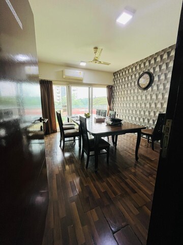  4 BHK Apartment at RNA Continental, Chembur – for Rent