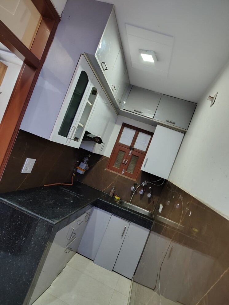 Kitchen, dwarka mor 3 Bedroom 900 Sq.Ft. Builder Floor In Dwarka Mor Delhi 8723930