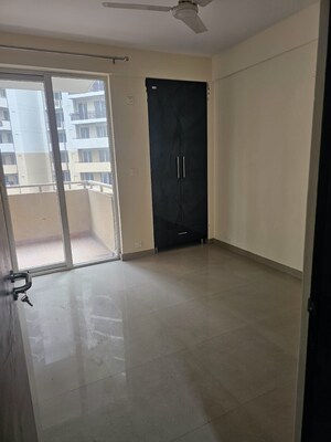 Room in 3 BHK Apartment at Ansal Estella, Sector 103 – for Sale
