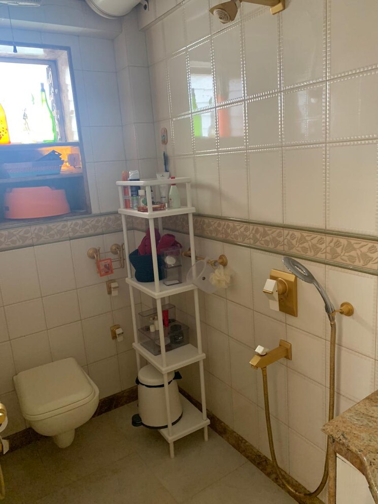 Bathroom, highland-chs 2 Bedroom 1150 Sq.Ft. Apartment In Pali Hill Mumbai 8723943