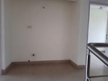  4 BHK Apartment at Swami Tower, Chembur – for Rent