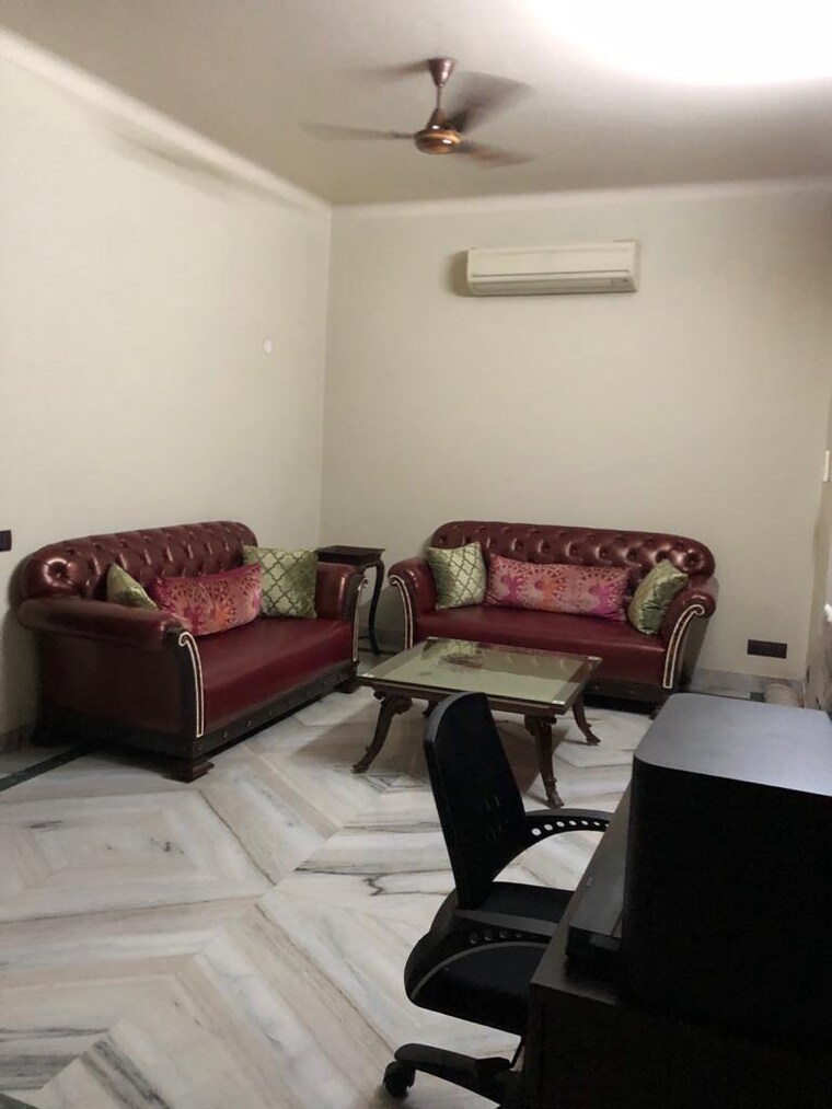 Living Room, saket 4 Bedroom 1200 Sq.Yd. Villa In Saket Delhi 8723972