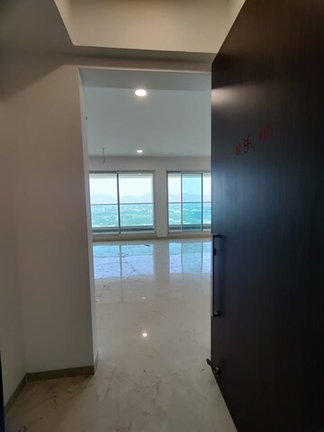 Room in 2 BHK Apartment at Bhairaav Goldcrest Residency, Ghansoli – for Rent