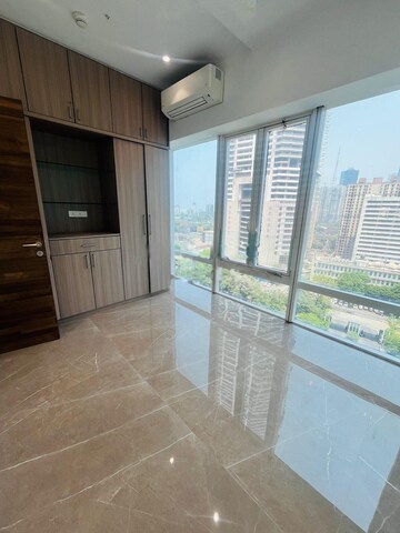 2 BHK Apartment For Rent in Indiabulls Blu, Worli