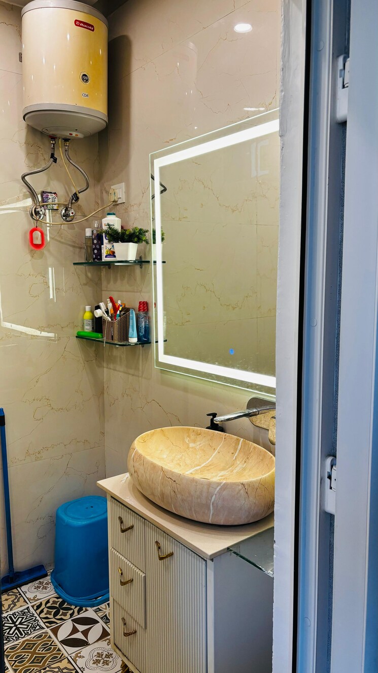 Master Bedroom, ardee-city 3.5 Bedroom 1550 Sq.Ft. Builder Floor In Sector 52 Gurgaon 8723984