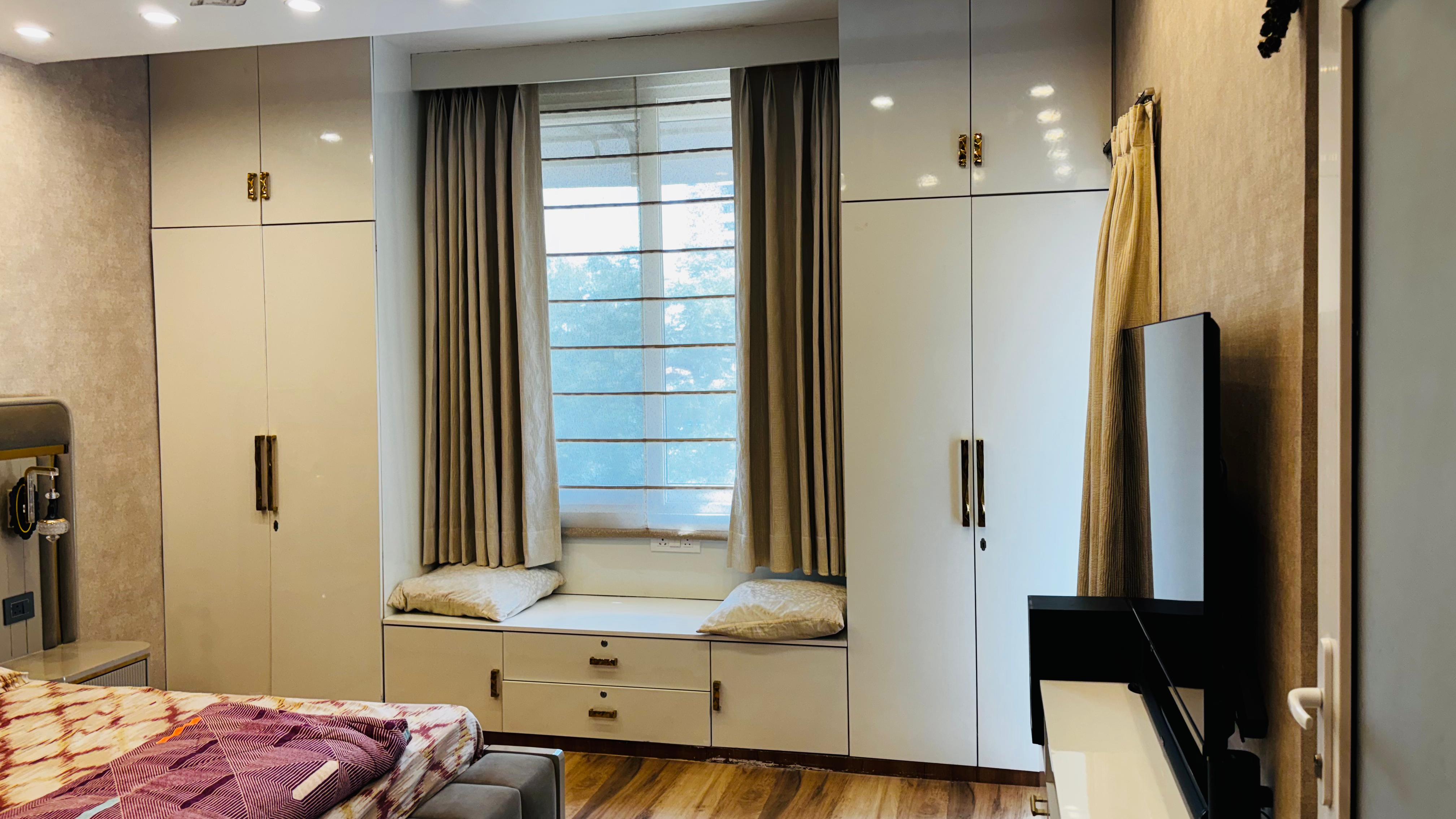 3.5 BHK + Servant Room Builder Floor For Rent in Ardee City