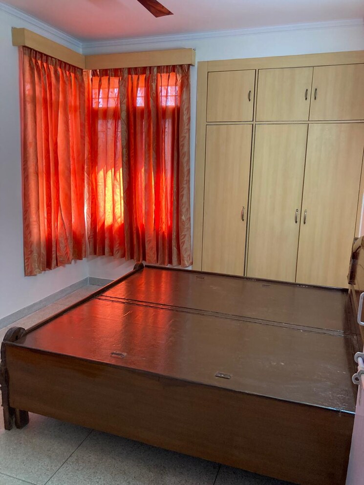 Bathroom, jalvayu-towers 2 Bedroom 800 Sq.Ft. Apartment In Sector 56 Gurgaon 8724009