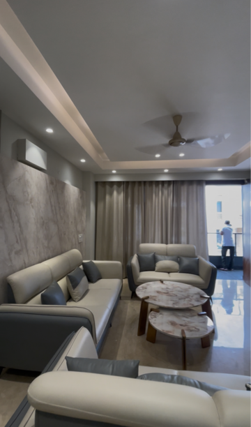 Team Area in 4 BHK Builder Floor at Indrapuram – for Sale