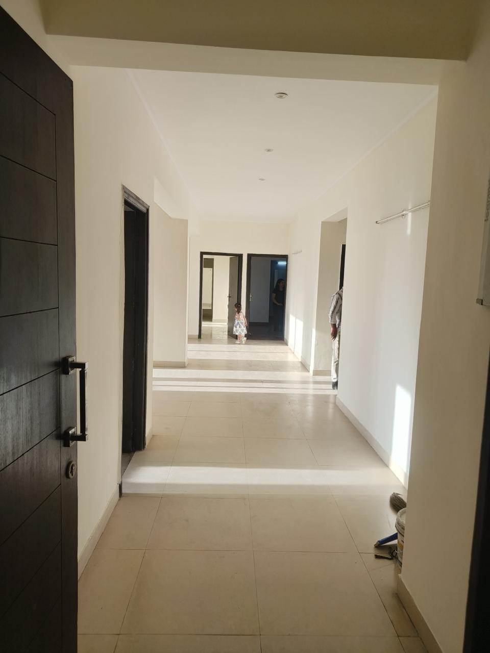 3 BHK + Servant Room Apartment For Rent in Pioneer Park Phase 1