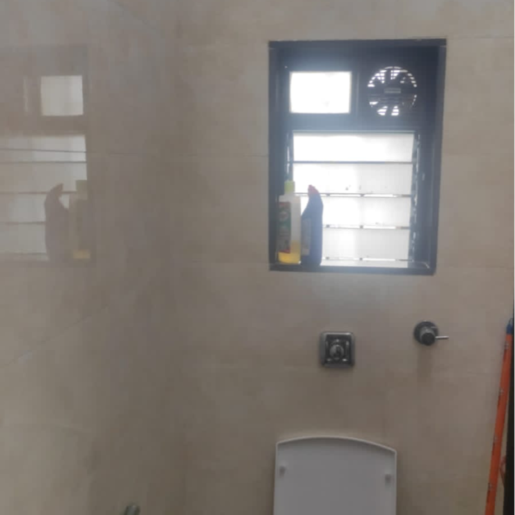 Washroom, real-tech-park Commercial Office Space 800 Sq.Ft. In Vashi Sector 30a Navi Mumbai 8724030