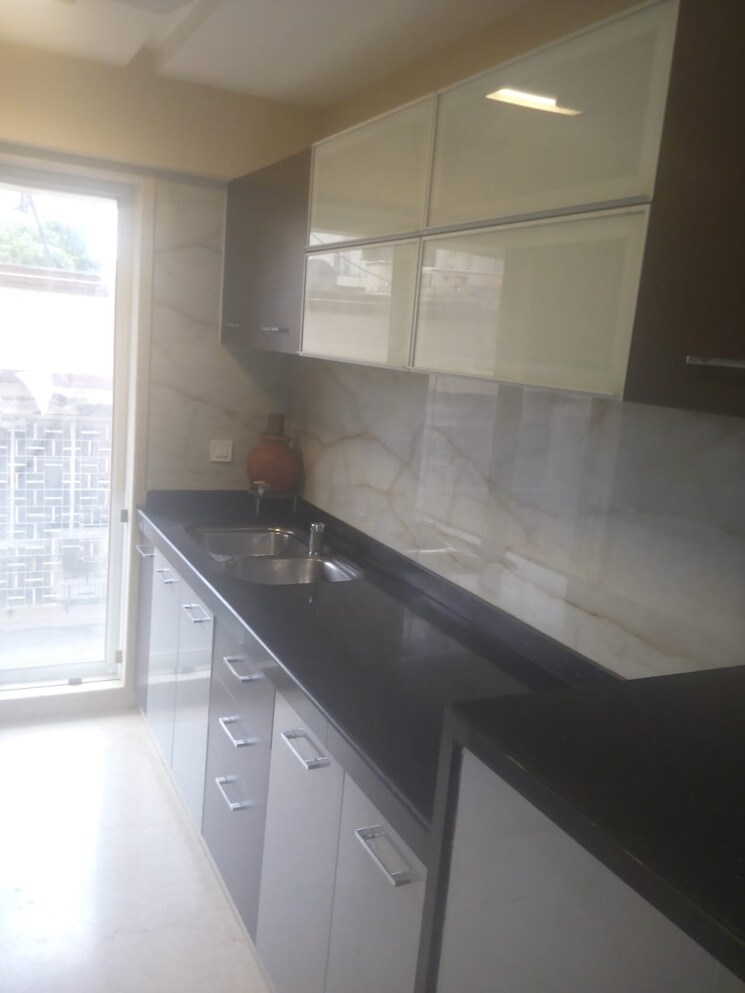 Kitchen, pali hill 2.5 Bedroom 1050 Sq.Ft. Apartment In Pali Hill Mumbai 8724016