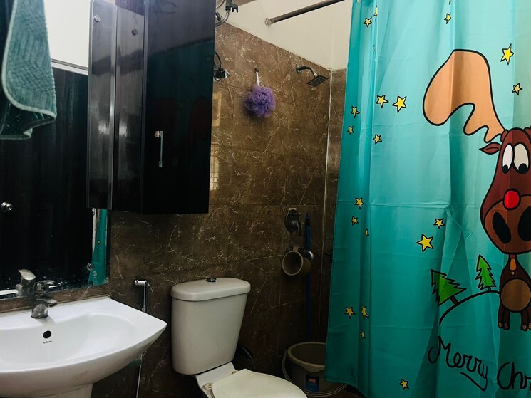 Bathroom, m2k-symphony-floors 2.5 Bedroom 1250 Sq.Ft. Builder Floor In Sector 51 Gurgaon 8724043