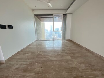 Room in 3 BHK Apartment at Avighna One Avighna Park, Lower Parel – for Rent