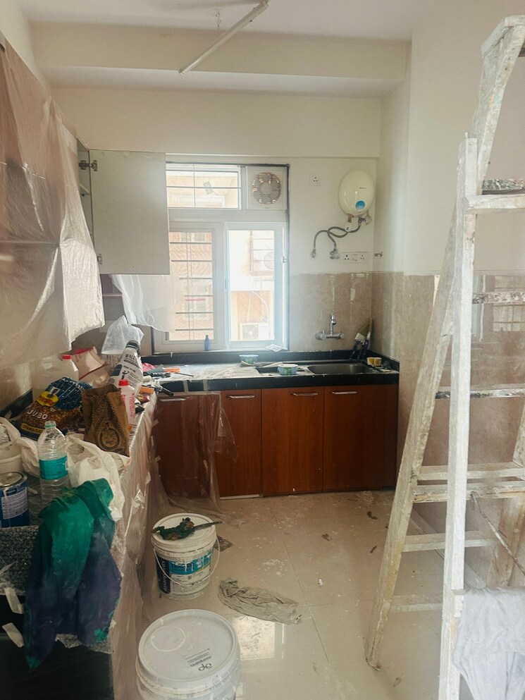 Kitchen, tridhaatu-nakshatra 3 Bedroom 1100 Sq.Ft. Apartment In Chembur Mumbai 8724048