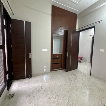 Bedroom in 2 BHK Apartment at Sahastradhara Road – for Rent
