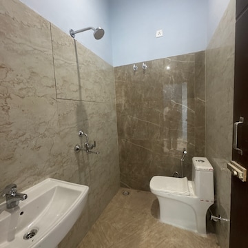 Bathroom in 2 BHK Apartment at Sahastradhara Road – for Rent