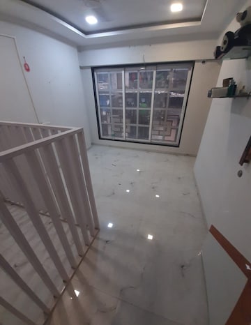  1 BHK Apartment at Mohini Castle, Khar West – for Sale