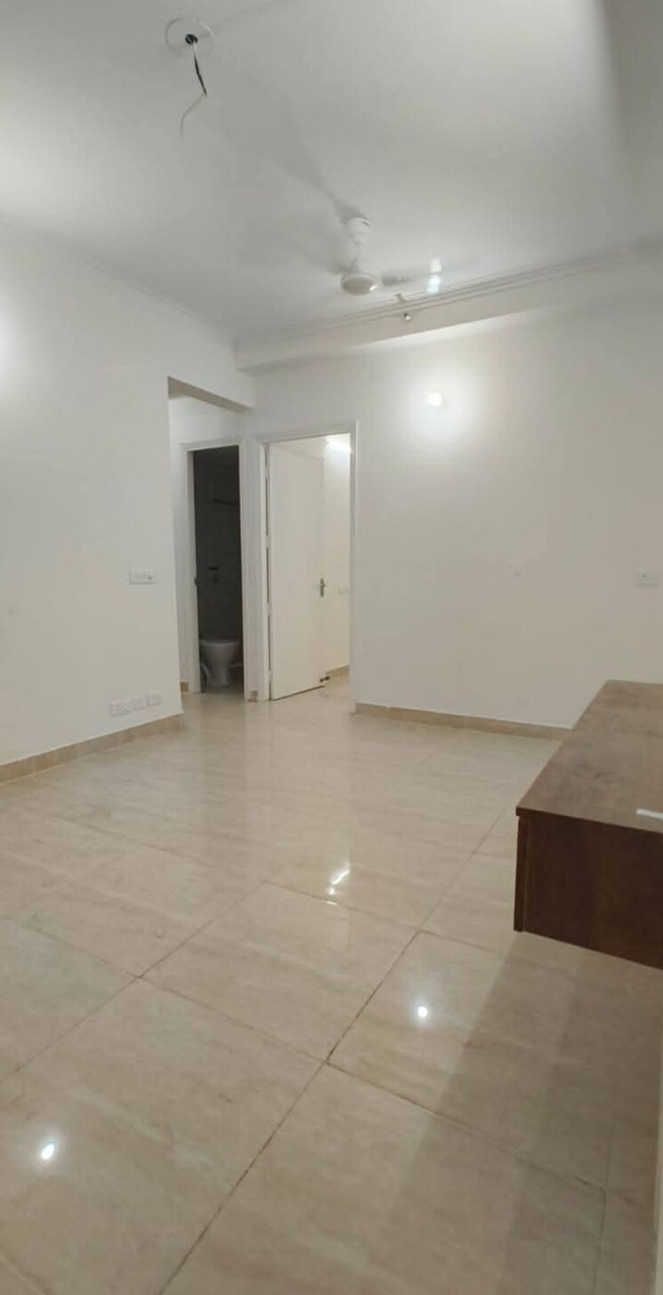 Room, gaur-city-2-14th-avenue 3 Bedroom 1175 Sq.Ft. Apartment In Sector 16c Greater Noida Greater Noida 8724091