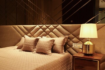 Bedroom in 3 BHK Builder Floor at Dlf Phase ii – for Sale