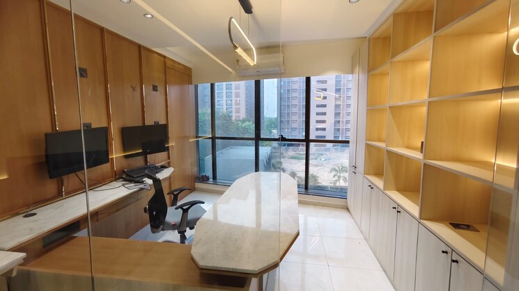 Team Area, vaishnodevi circle Commercial Office Space 805 Sq.Ft. In Vaishnodevi Circle Ahmedabad 8724085