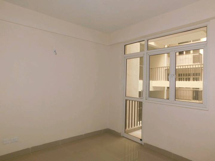 3 BHK + Pooja Room Apartment For Rent in Wave Executive Floors