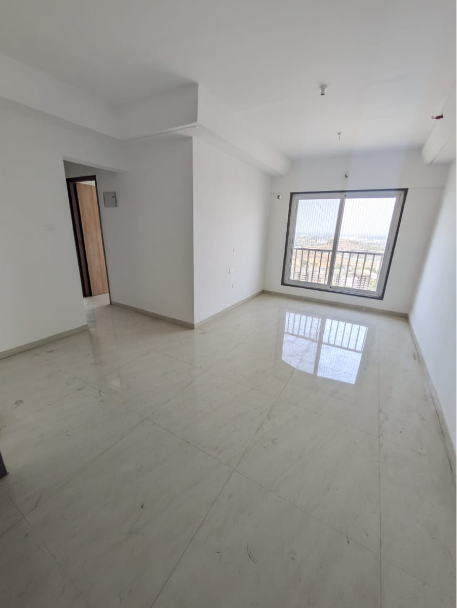 2 BHK Apartment For Rent in Triveni Crown