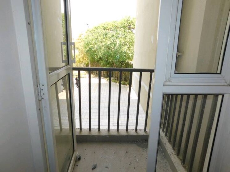 Balcony, wave-executive-floors 3 Bedroom 1129 Sq.Ft. Apartment In Wave City Ghaziabad 8724073