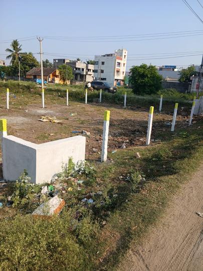 Plot For Sale in Laxmi Nagar