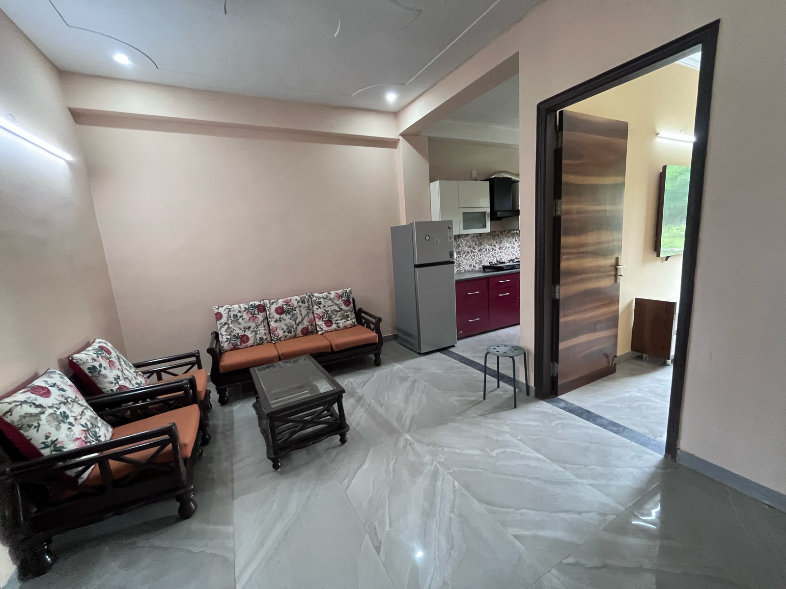 3 BHK + Extra Room Builder Floor For Rent in Sector 43 Gurgaon 